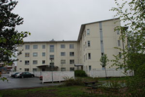 Betonikerrostalo Kokkolassa